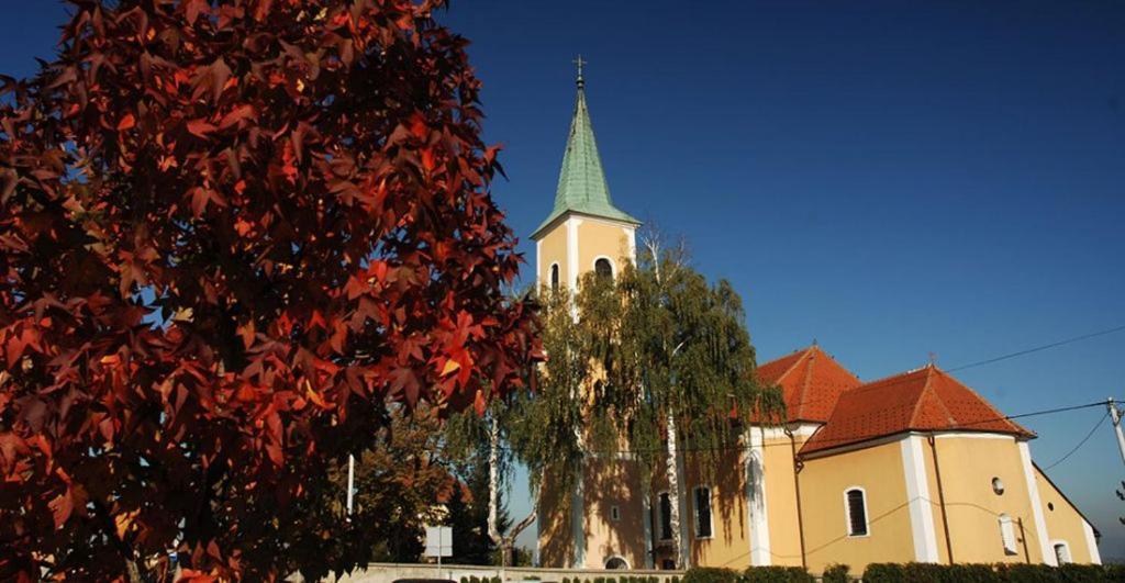 Eden Apartment Sveta Nedjelja  Экстерьер фото